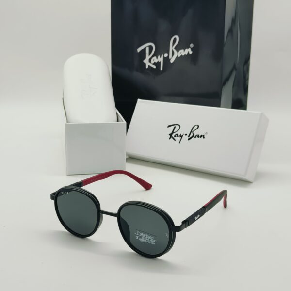 Ray-Ban Round Polarized Sunglasses
