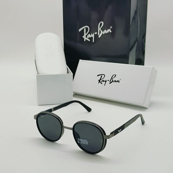 Ray-Ban Round Polarized Sunglasses - Classic Black Style